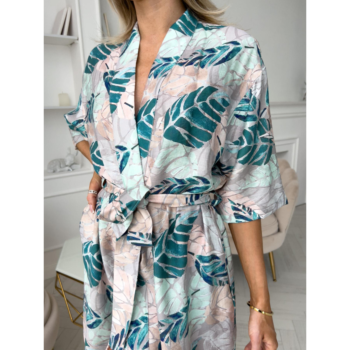 Домашний халат женский вискоза жатка Tropic с листьями