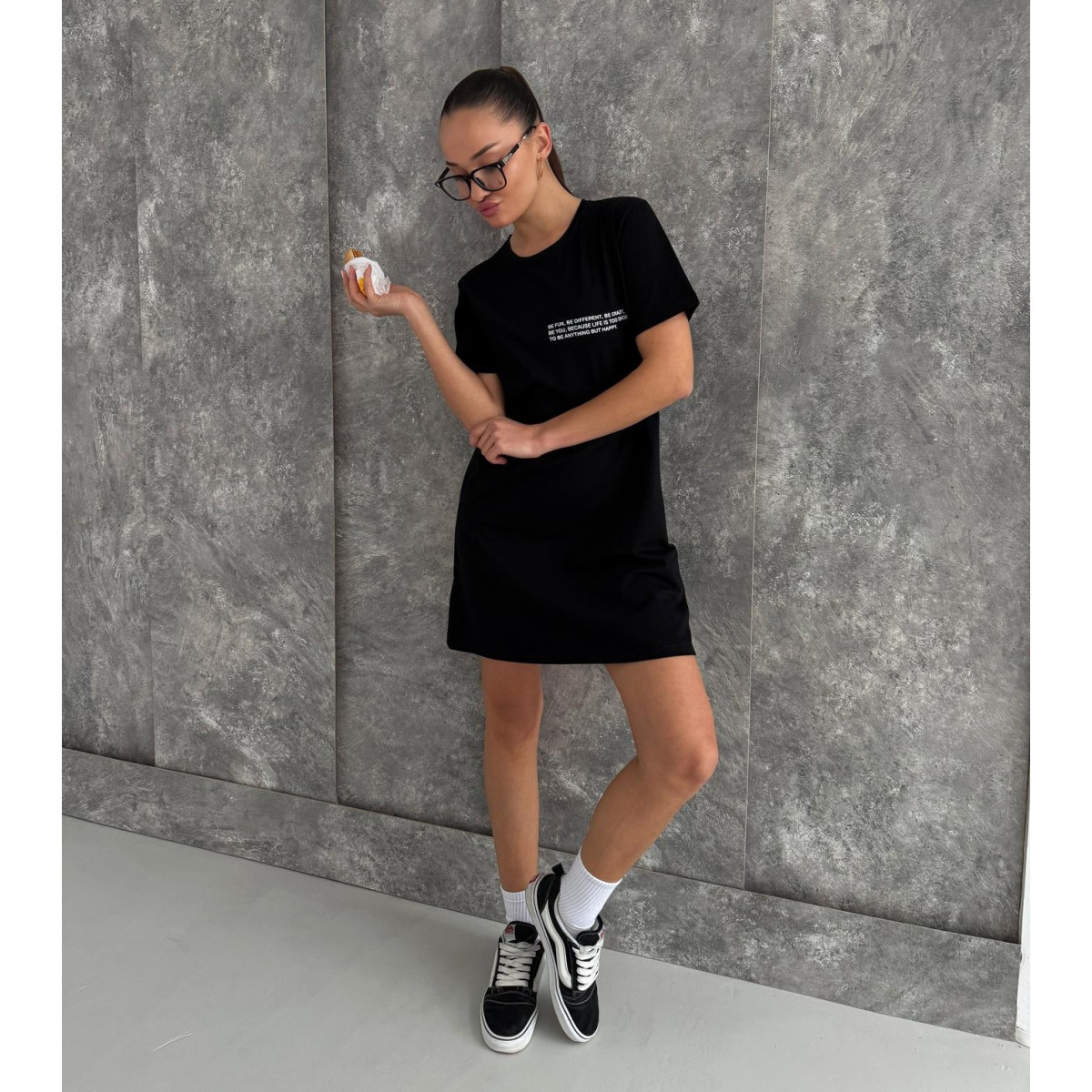 Футболка-туника Be Happy Черная в Leron - фото