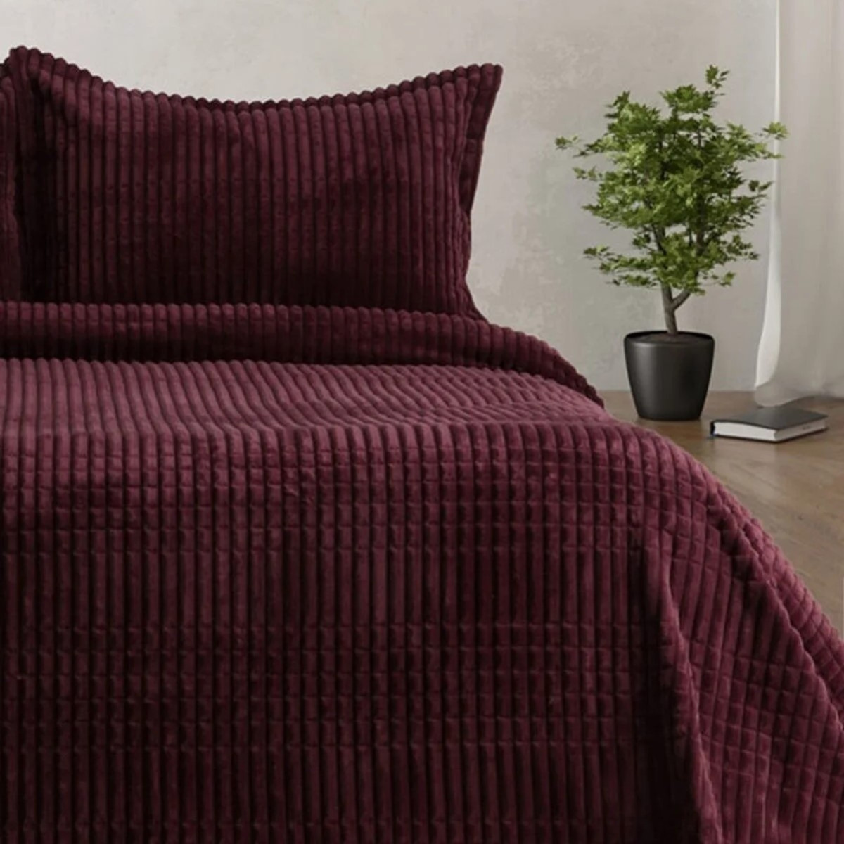 Покрывало из плюша микрофибра на кровать Modern Line Фиолетовое