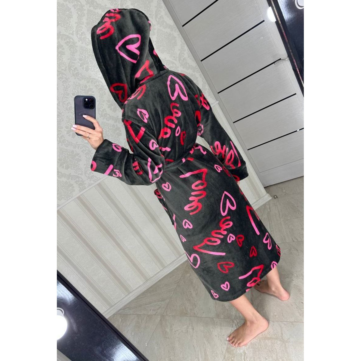 Стильний молодіжний плюшевий теплий халат жіночий з капюшоном Альбіна велсофт сірий