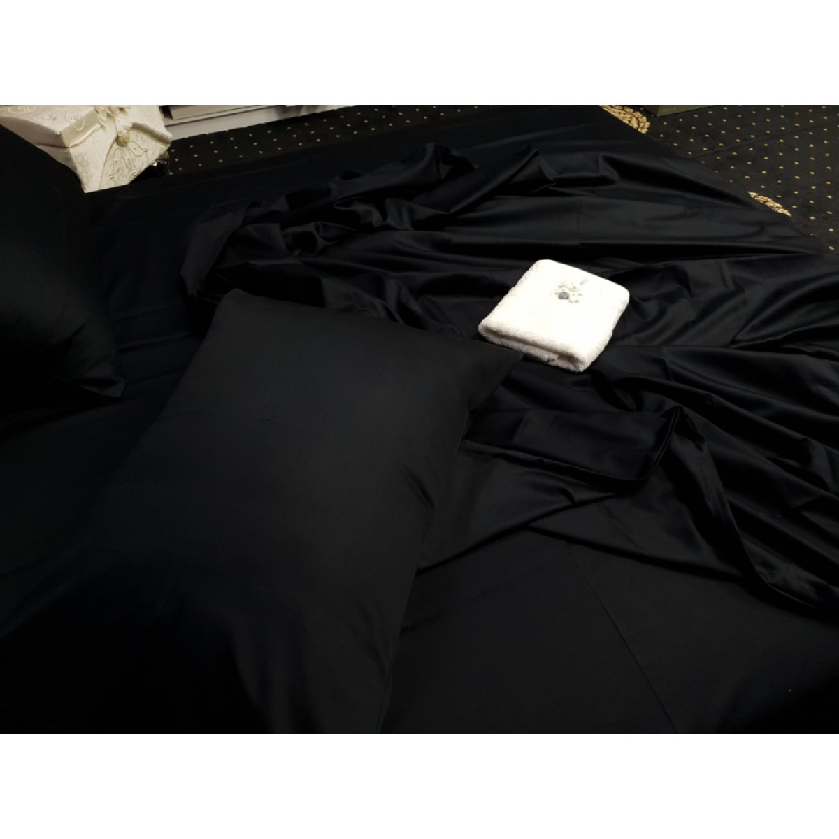 Чорна постільна білизна сатин люкс Elite Black Однотонний