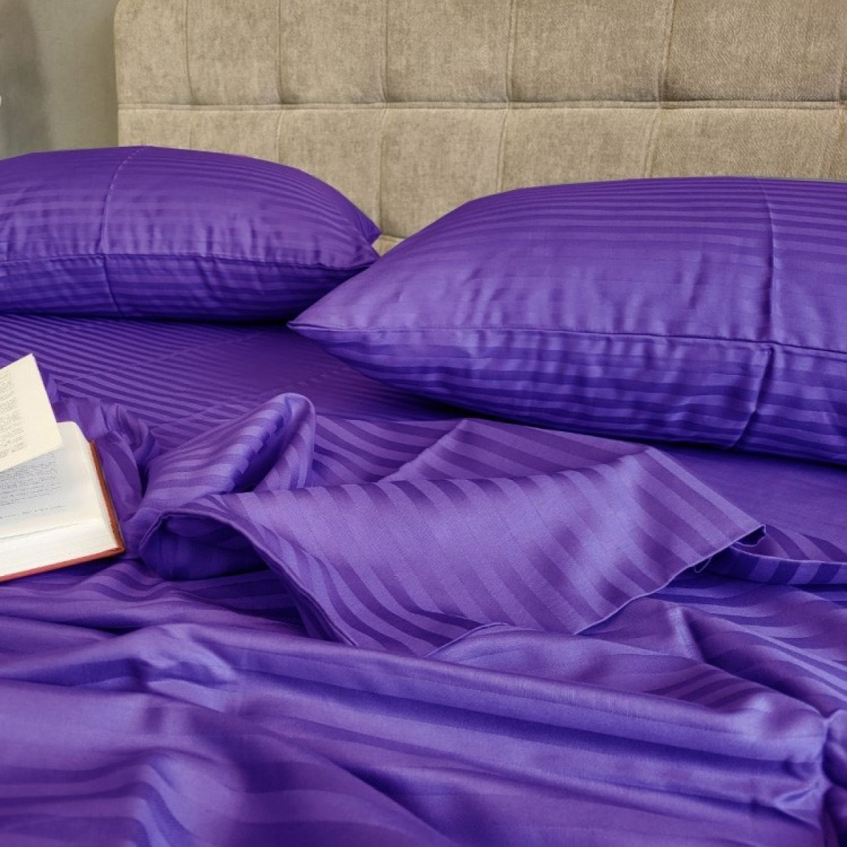 Фиолетовое постельное белье страйп сатин Stripe Lux Ultra Violet в Leron - фото